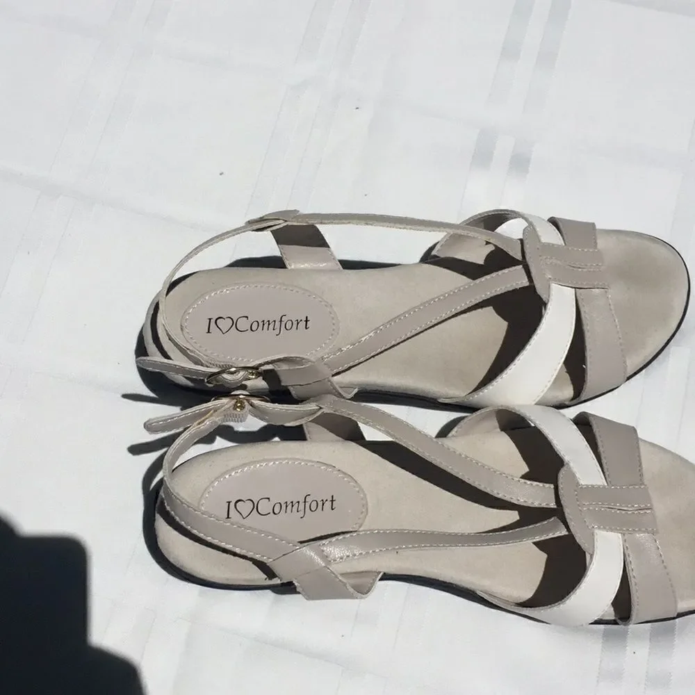Strictly Comfort 8.5 Med Taupe Women's Summer Sandals Excellent Condition